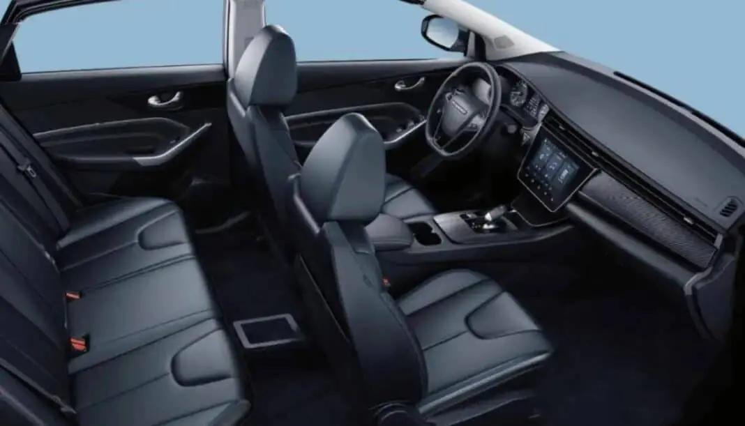 Dongfeng D60EV. Интерьер и комфорт